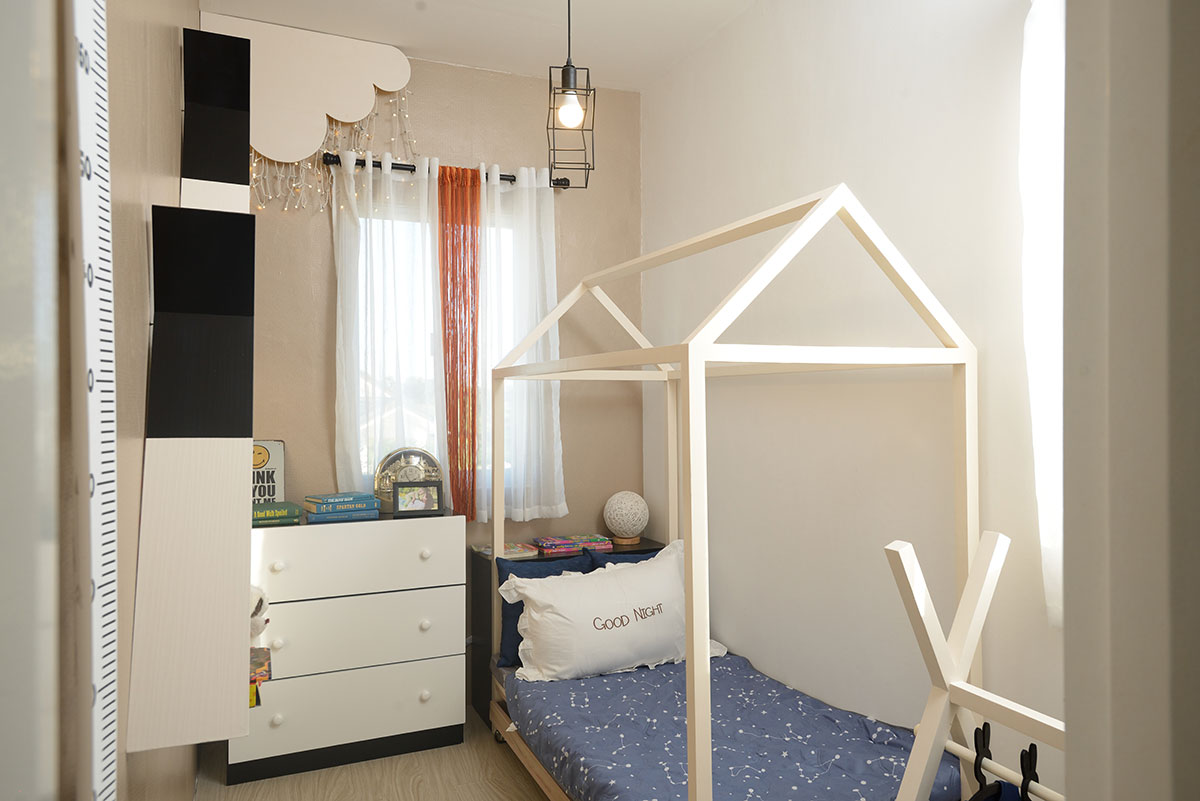 Premium-Unit-Children's-Bedroom